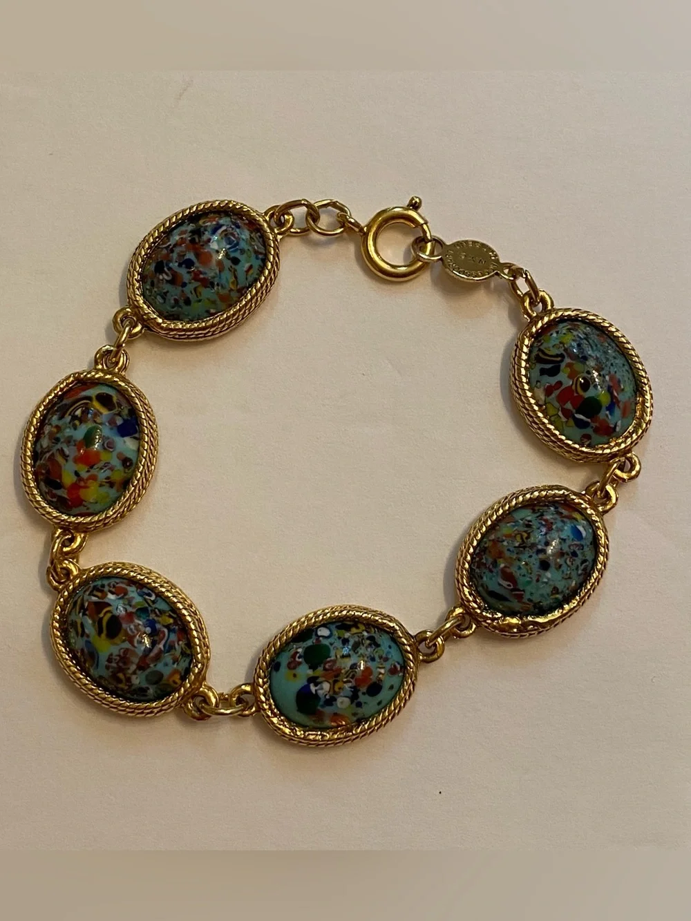VINTAGE ACCESSOCRAFT NYC BRACELET GOLD TONE BLUE MULTICOLOR GLASS LINKS 7”